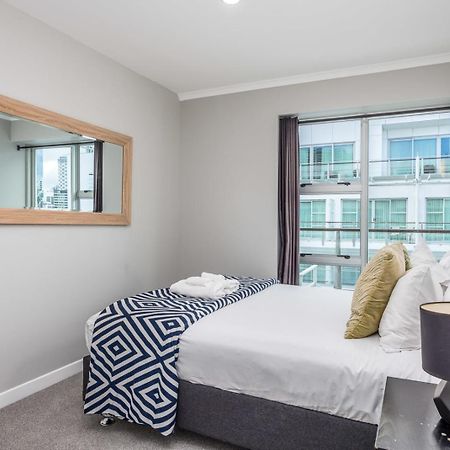 Beautiful Renovated 2 X Bdrm,Perfect Location Apartman Auckland Kültér fotó