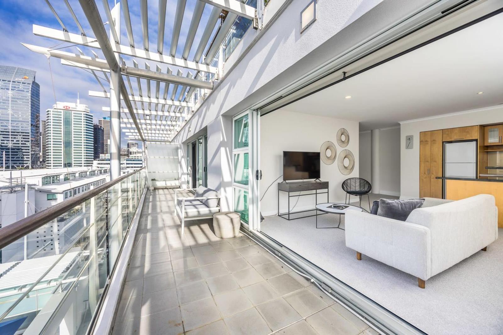 Beautiful Renovated 2 X Bdrm,Perfect Location Apartman Auckland Kültér fotó