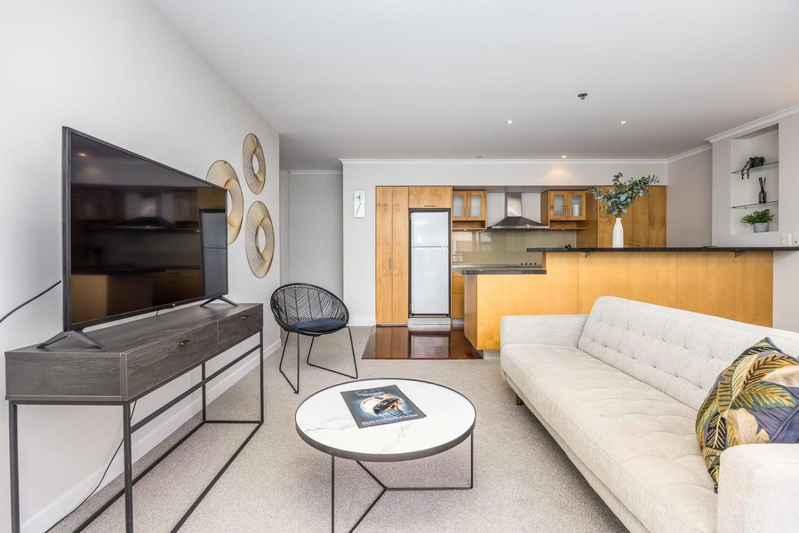 Beautiful Renovated 2 X Bdrm,Perfect Location Apartman Auckland Kültér fotó
